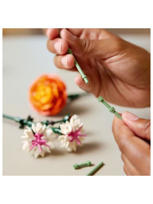 LEGO® Icons The Botanical Collection: Красив букет с розови цветя, Pretty Pink Flower Bouquet, 10342