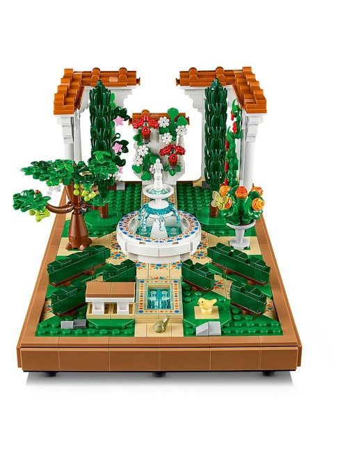 LEGO® Icons Градина с фонтан, Fountain Garden, 10359
