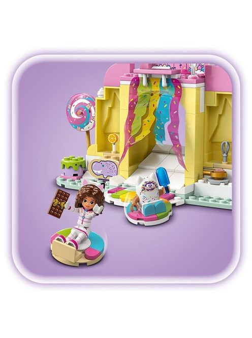 LEGO Gabby's Dollhouse Царство на сладкишите и котешка градина, Sweet Treat Mountain & Kitty Garden, 11205