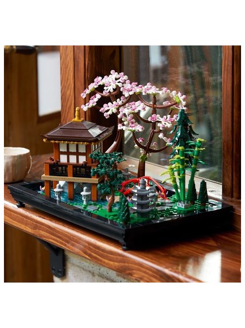 LEGO® Icons Градина на спокойствието, Tranquil Garden, 10315