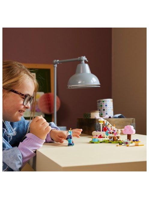 LEGO® Animal Crossing Парти за рожден ден на Julian, 77046