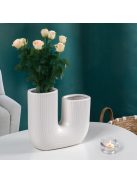 Декоративна керамична ваза, бяла, с форма на подкова и релефни линии, 18x6x16.5 см