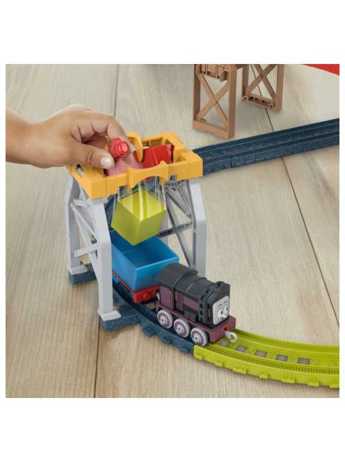 Игрален комплект ДИЗЕЛ  Thomas & Friends Diesel's Up & Over Cargo Drop Set от серията TrackMaster, HPM62