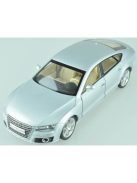 Метална кола 1:24 Audi A7 с отваряеми врати преден капак и багажник